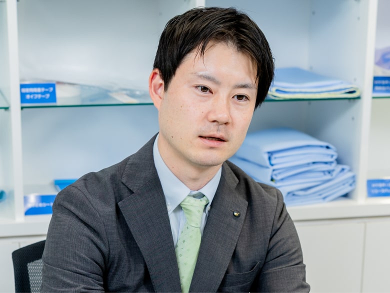 リユース手術製品の営業に奮闘