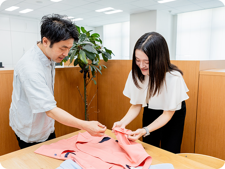 時代はいつも後からついてくる。白衣の歴史は、私たちの未来を刻む。